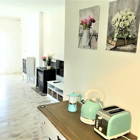Mar Apartment *