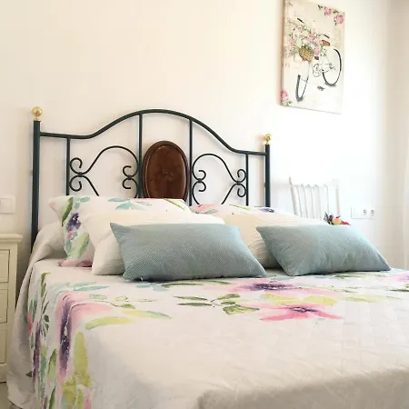 Mar Apartment *