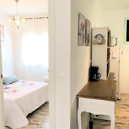 Mar Apartment *
